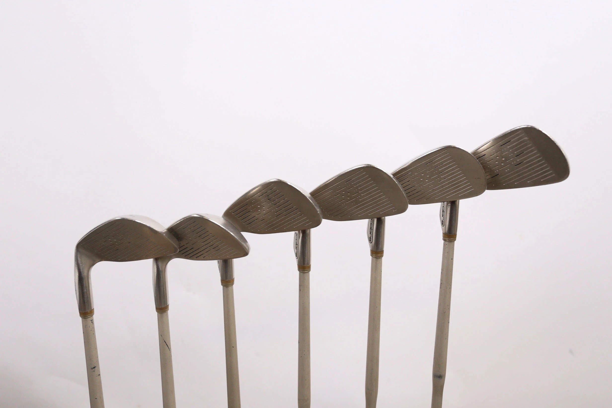 Cobra LADY COBRA 2 OVERSIZE 4-7, 9-PW Iron Set RH -0.5 In Graphite Ladies Flex - Image 2