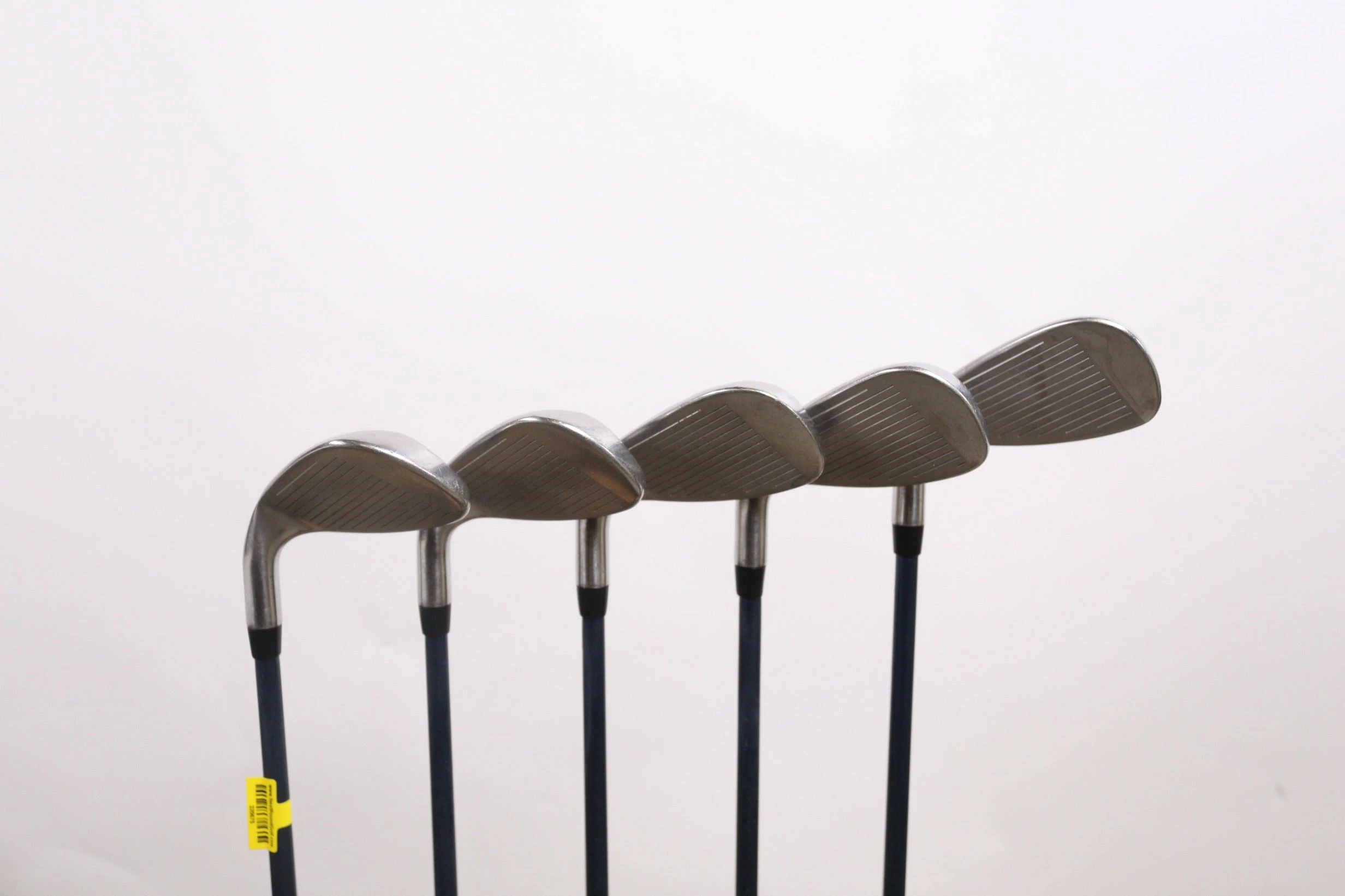 Cobra Sapphire 8-SW Iron Set RH -0.25 In Graphite Shafts Ladies Flex - Image 2
