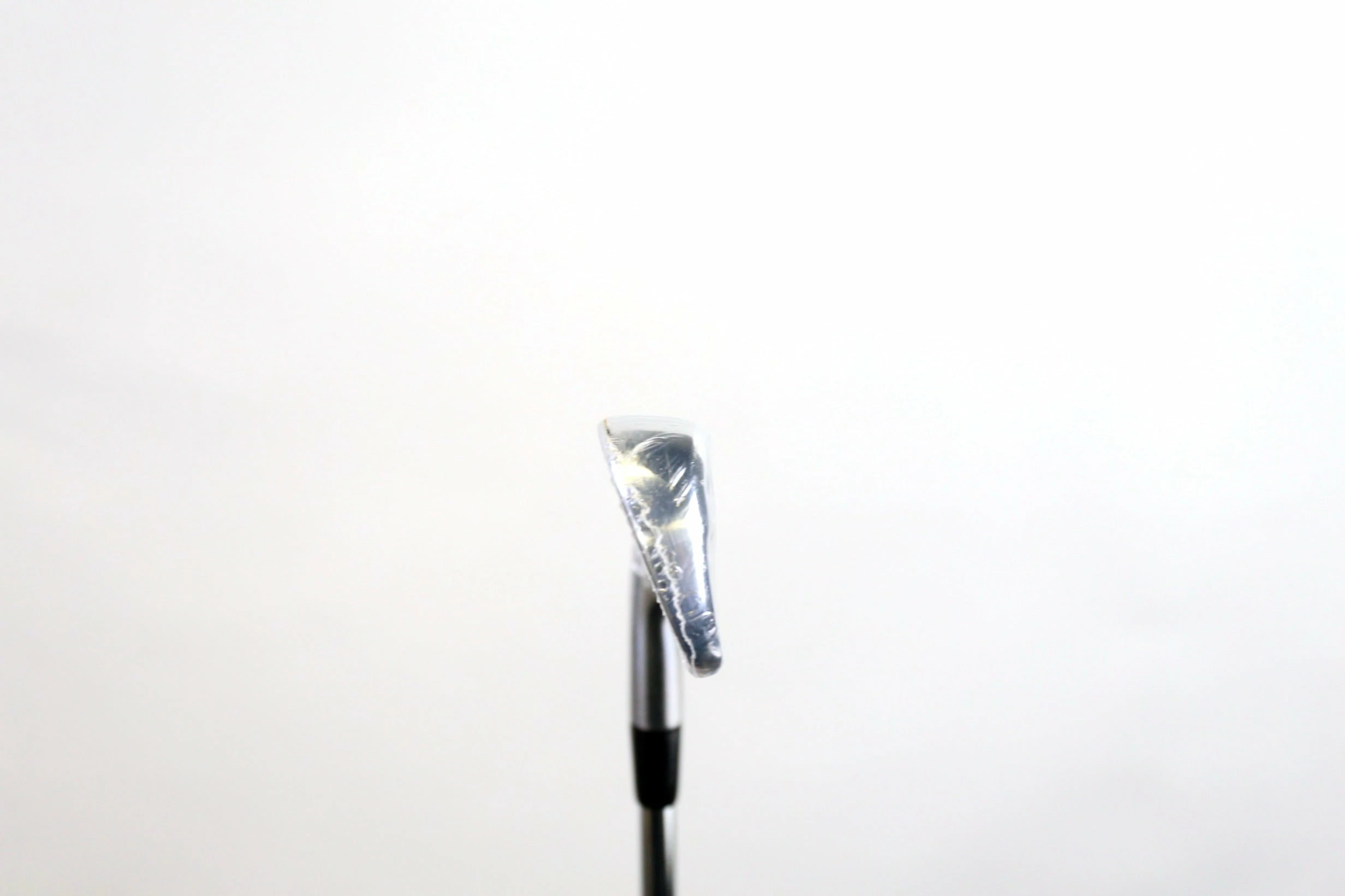 Titleist CB 714 Forged 4 Iron RH 38.5 In DG S300 Steel Shaft Stiff Flex - Image 3