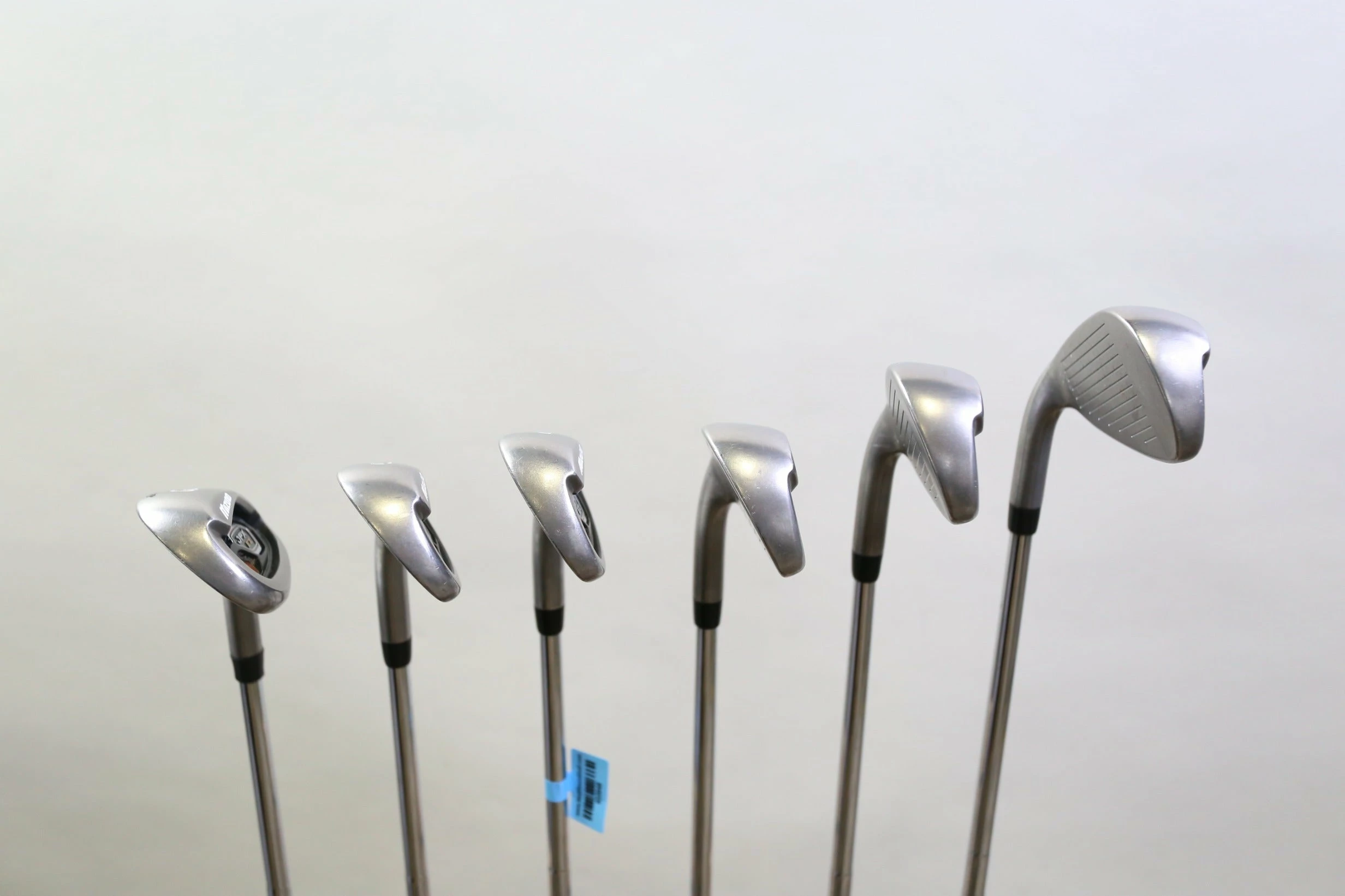 Mizuno JPX-EZ 2013 5-9, GW Iron Set RH -0.25 In Steel Shaft Stiff Flex - Image 3