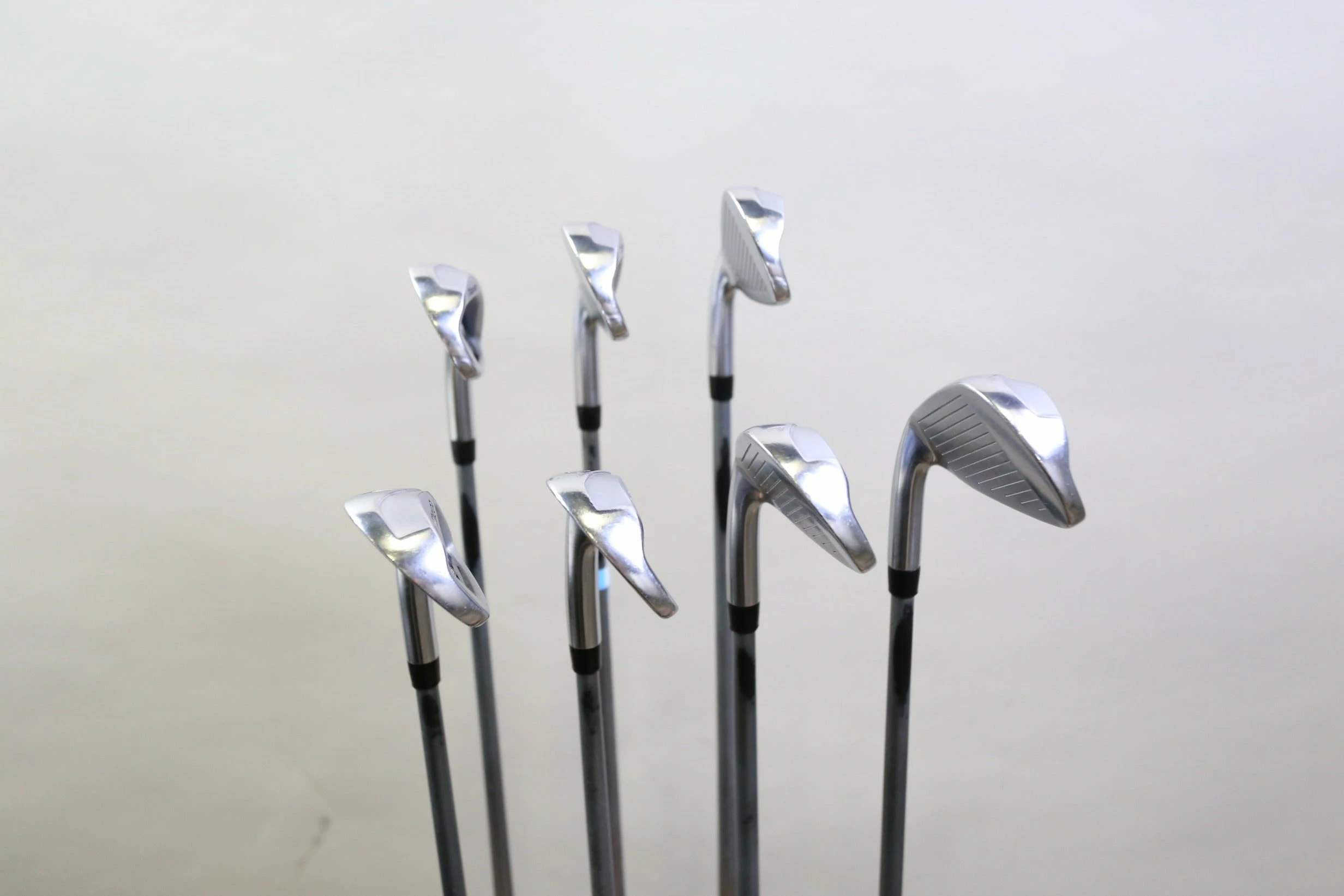 Mizuno JPX-850 4-PW Iron Set RH -1 Mizuno Orochi Graphite Regular Flex - Image 3